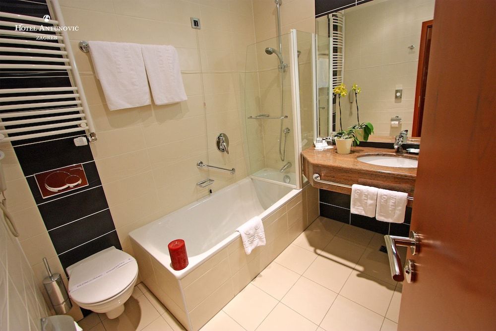 Hotel Antunovic Zagreb Superior Room 5