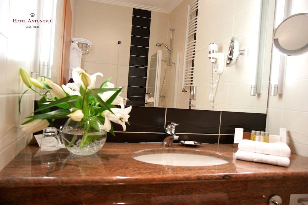 Hotel Antunovic Zagreb Superior Room 7
