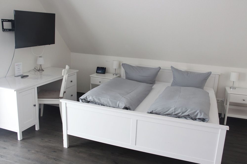 Studio (2 adults)