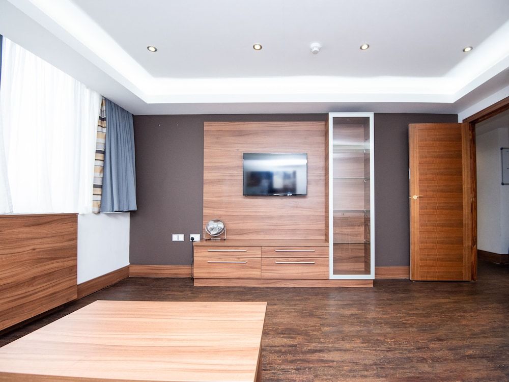 Livin’ Serviced Apartments Superior Suite, 2 Double Beds (Quadruple) 5