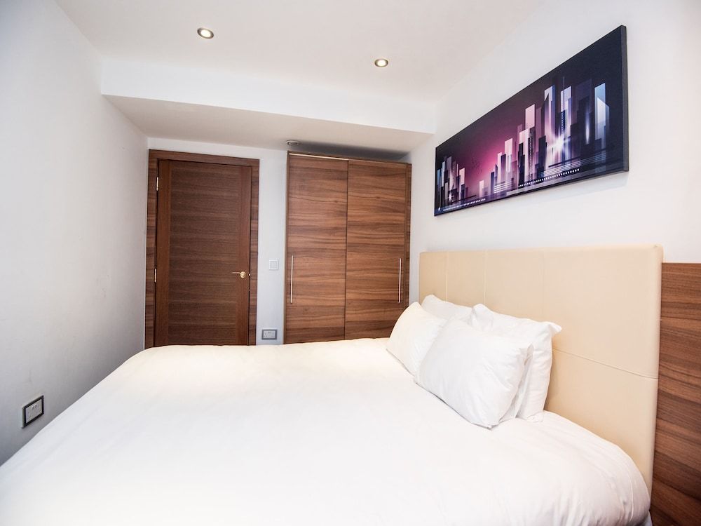 Livin’ Serviced Apartments Deluxe Suite, 2 Double Beds (Quadruple) 5