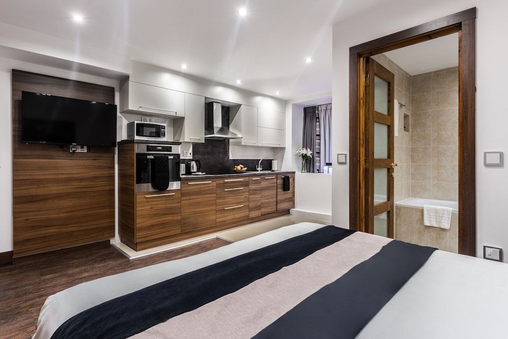 Livin’ Serviced Apartments Economy Studio, 1 Double Bed 3