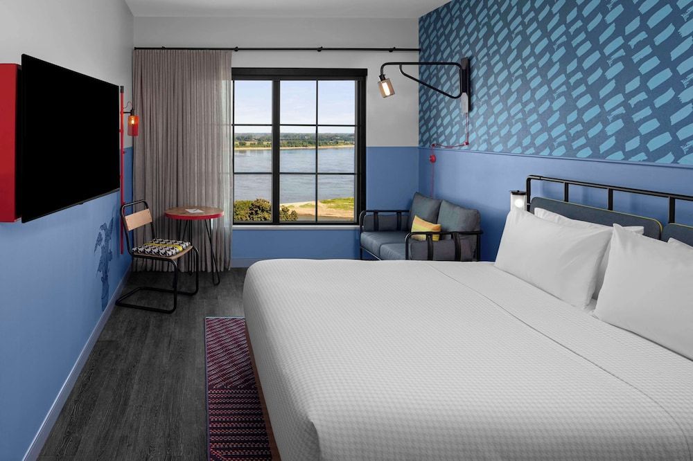 Room, 1 King Bed, Accessible, Bathtub