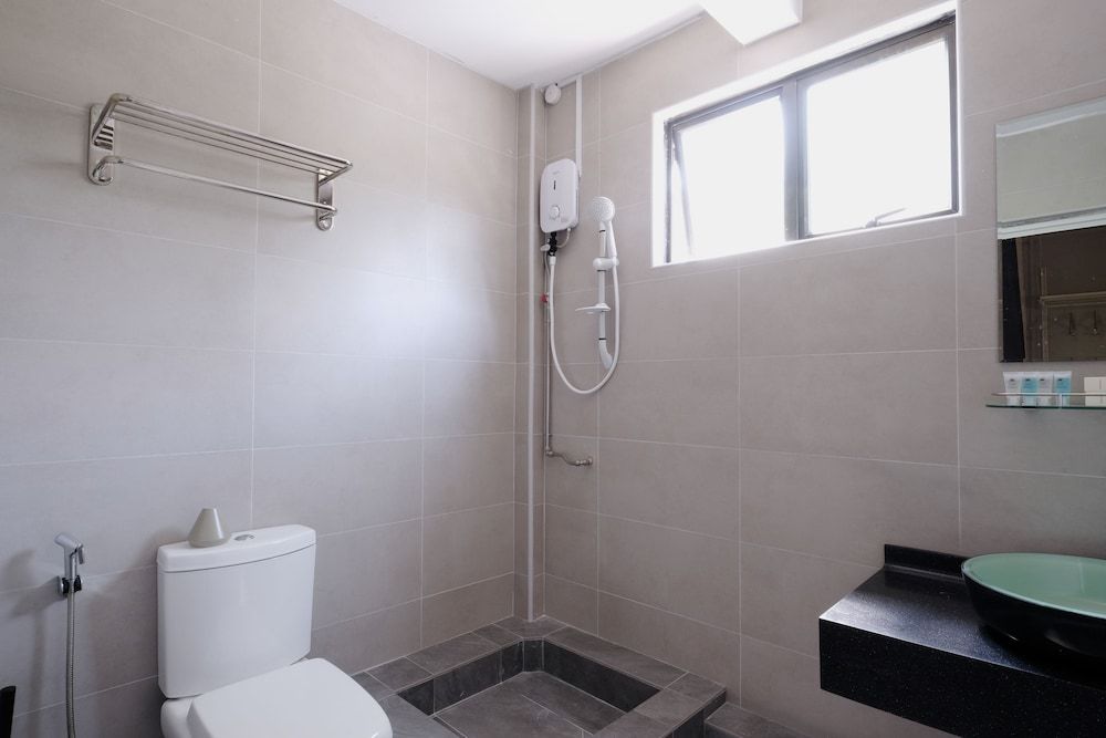 undefined Q Loft Hotels@Bedok 7