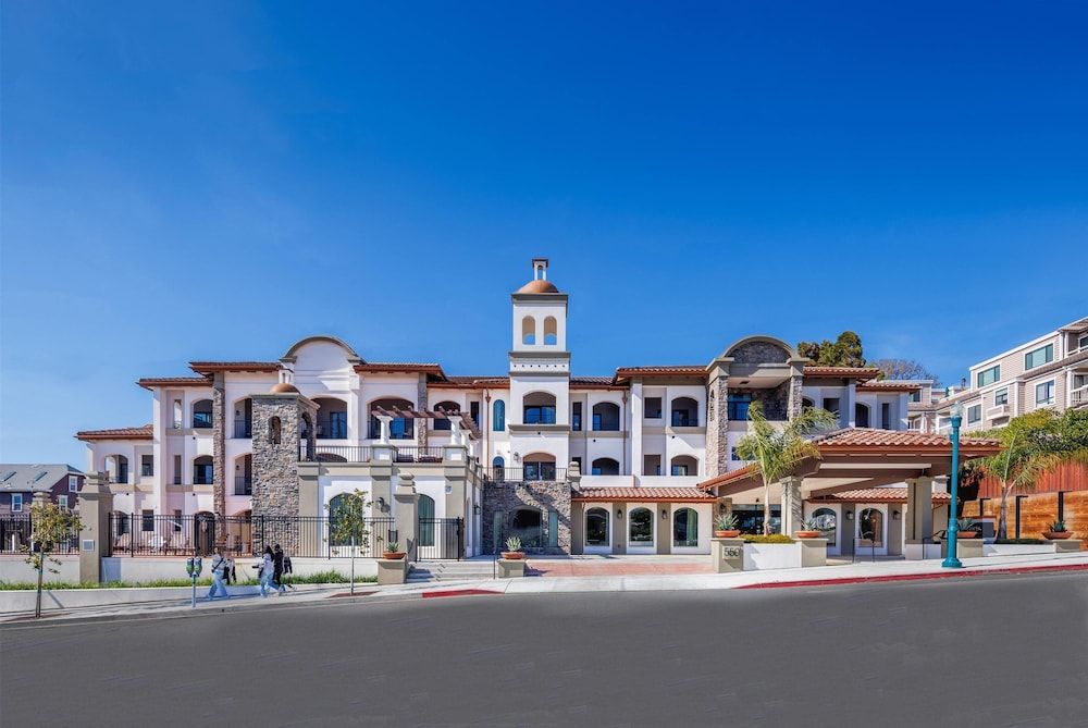 undefined La Quinta Inn & Suites by Wyndham Santa Cruz 5