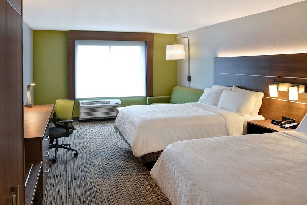 Holiday Inn Express & Suites Ottawa by IHG