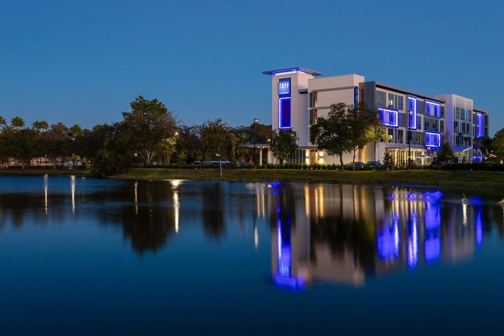 undefined TRYP by Wyndham Orlando 5