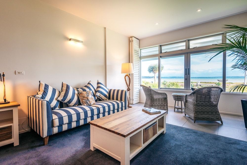 Waiheke Waterfront Lodge Luxury Studio Suite, 1 King Bed, Sea View 7