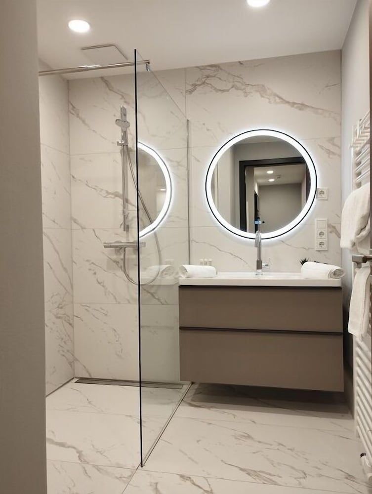 Hotel Herzog Georg Deluxe Apartment, 2 Bedrooms, Non Smoking, Kitchen 3