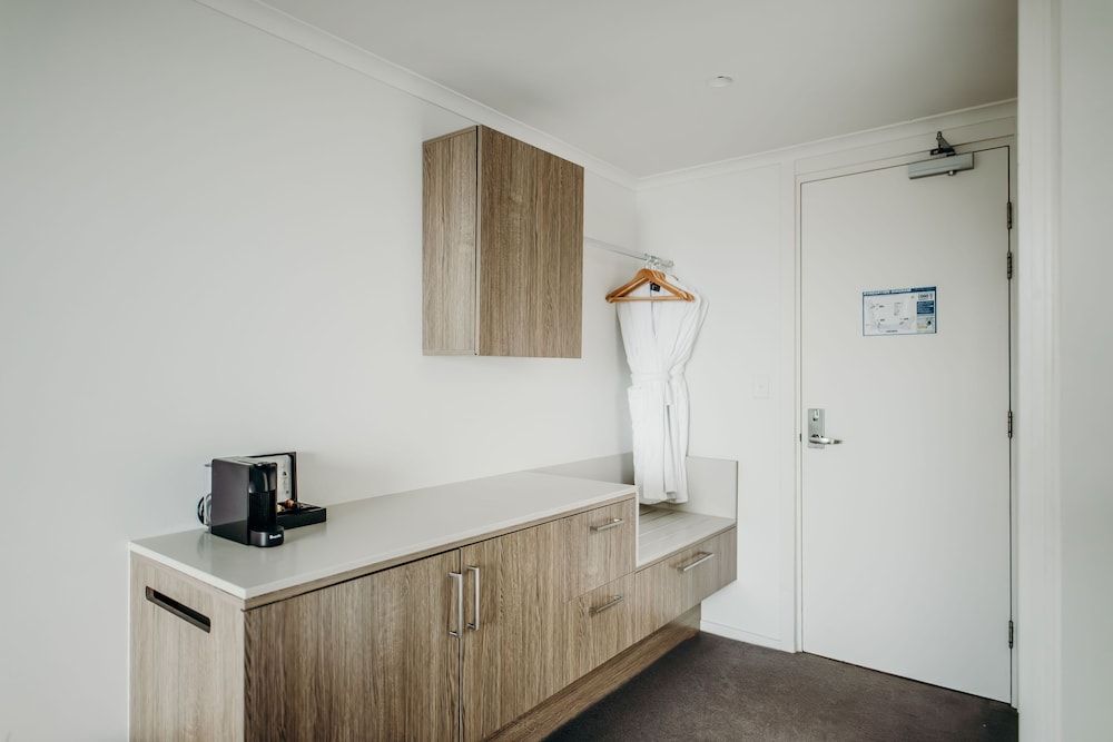 Bannisters Port Stephens Classic Double Room, Ocean View 7