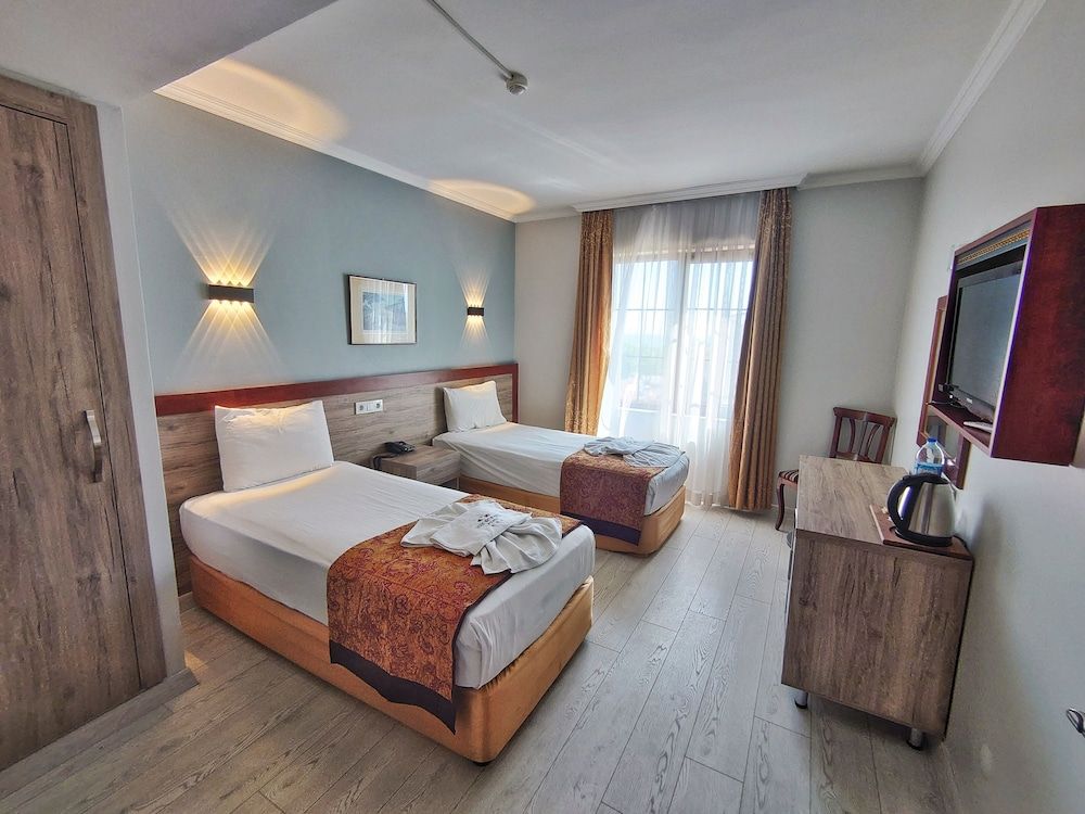 Orient Mintur Hotel Standard Double or Twin Room 5