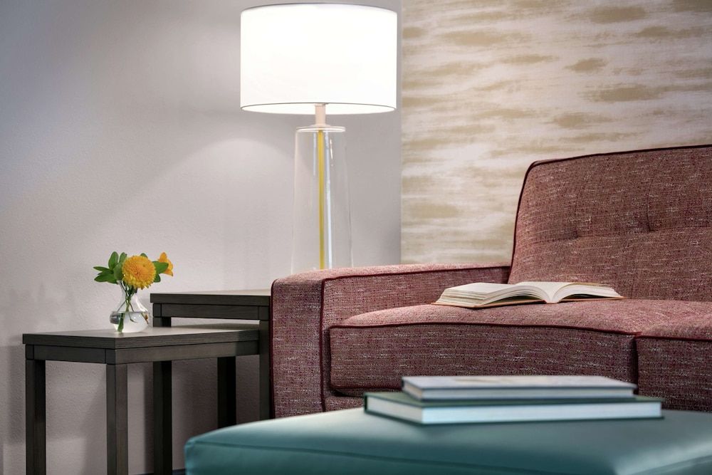 Suite, 1 King Bed, Accessible (Hearing)