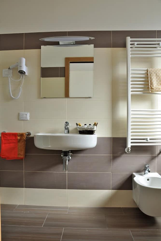 Hotel 325 Tor Vergata Double or Twin Room 4