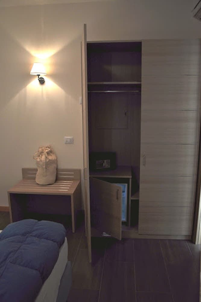 Hotel 325 Tor Vergata Double or Twin Room 3