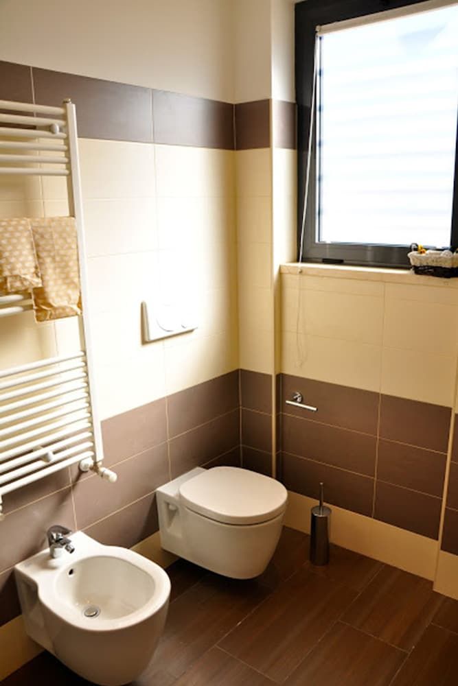 Hotel 325 Tor Vergata Quadruple Room 4