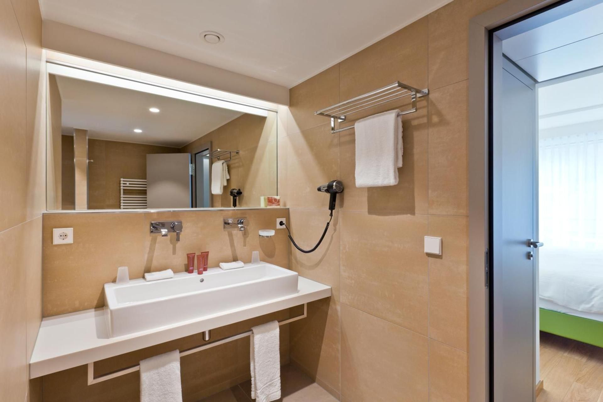 Special Offer - Suite with Wellness & Fitness Access