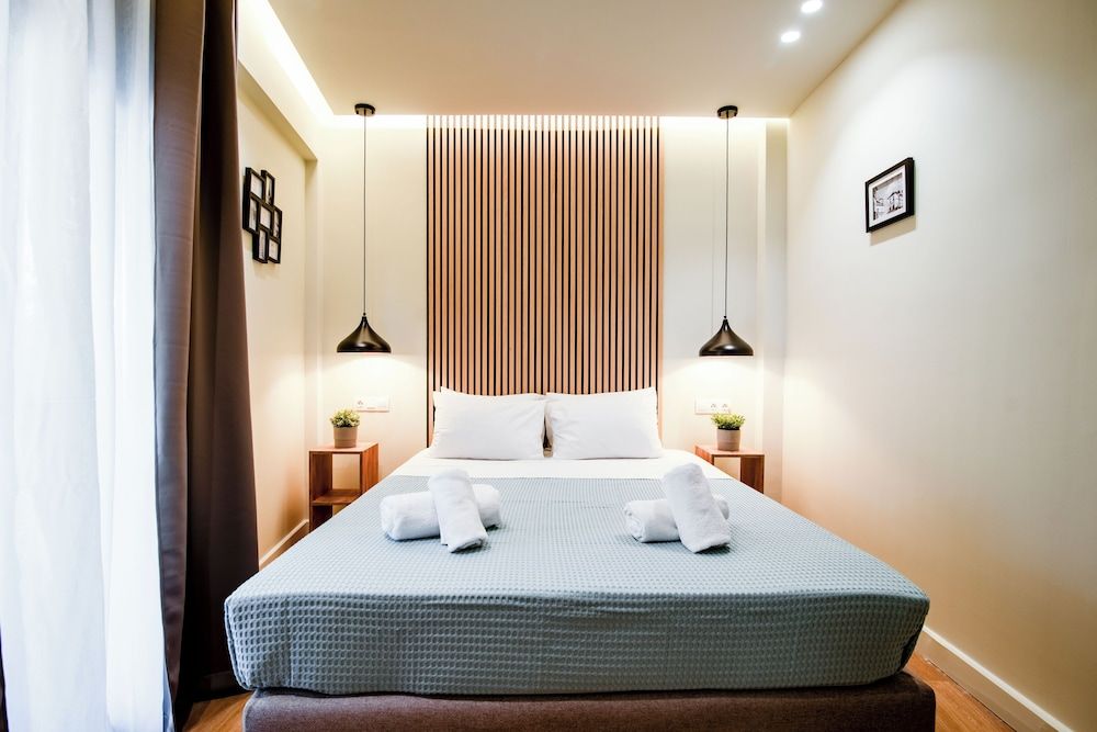 Premium Penthouse, 2 King and Sofa Bed, City View, Balcony