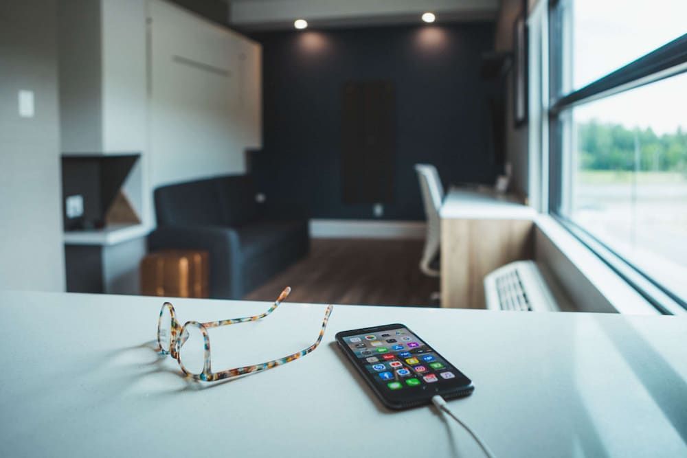 Quality Hotel & Conference Centre Suite, 1 King Bed, Non Smoking 9