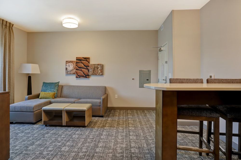 Suite, 1 Bedroom, Kitchen