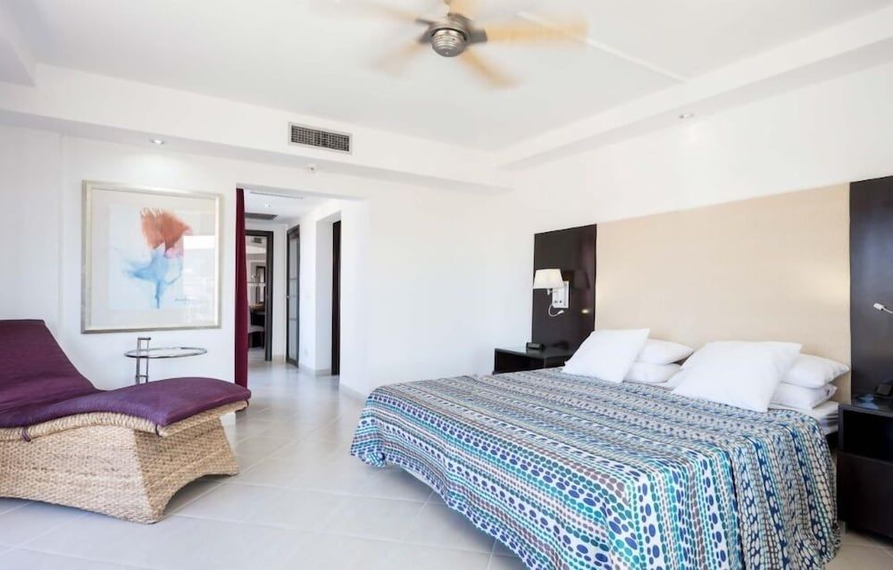 Suite, 4 Bedrooms