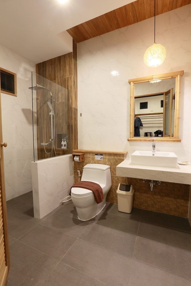 Lanta Casa Blanca Deluxe Double Room 6