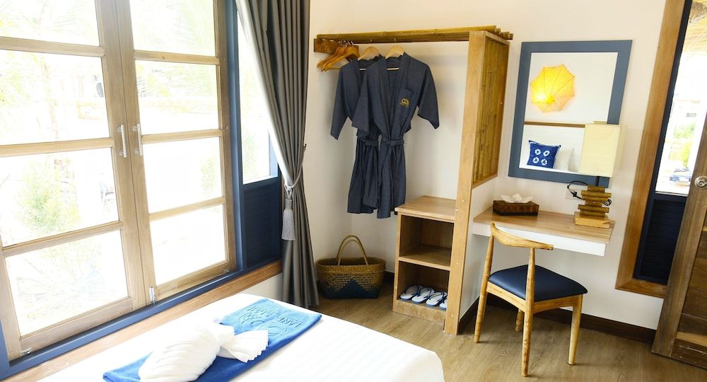 Lanta Casa Blanca 2-Bedroom Pool Villa 6