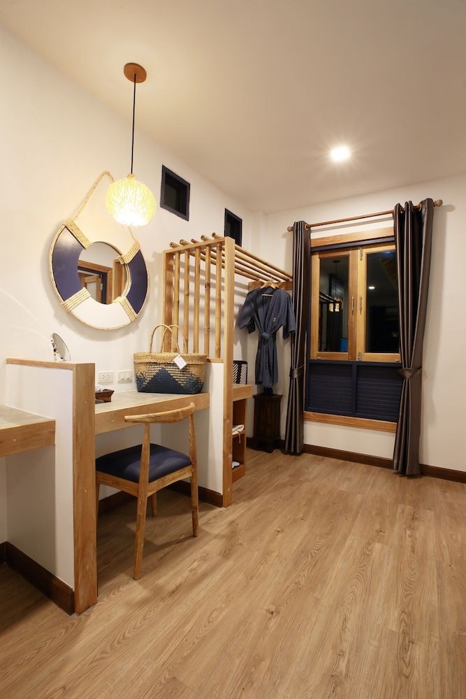 Lanta Casa Blanca Deluxe Double Room 7