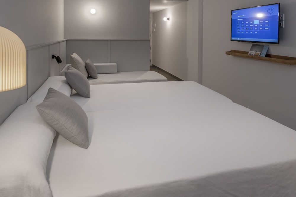 Standard Triple Room, Sea View
