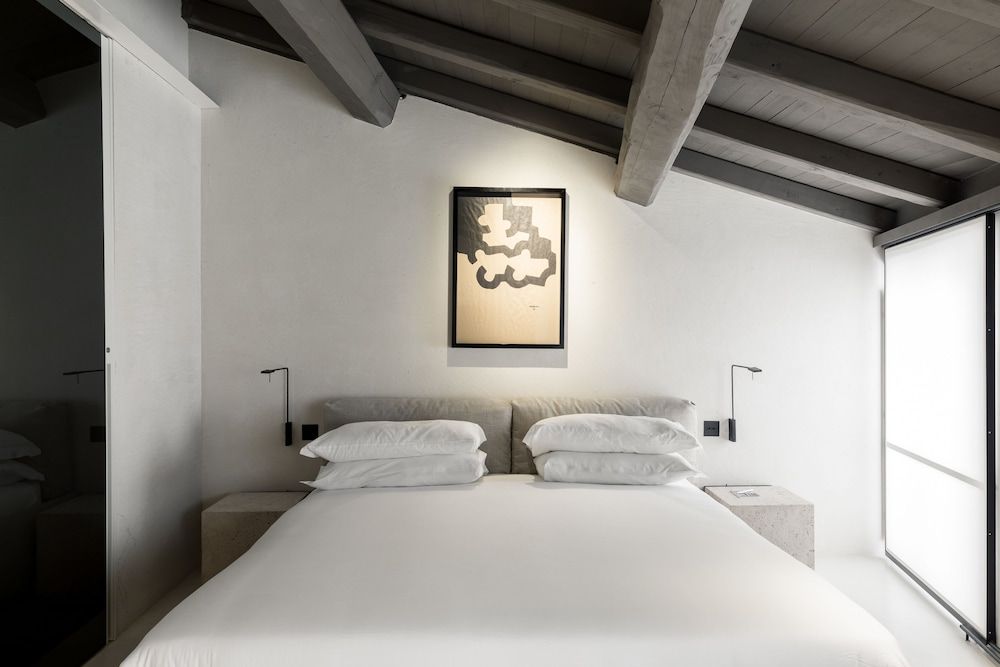 undefined Hotel Scenario 10