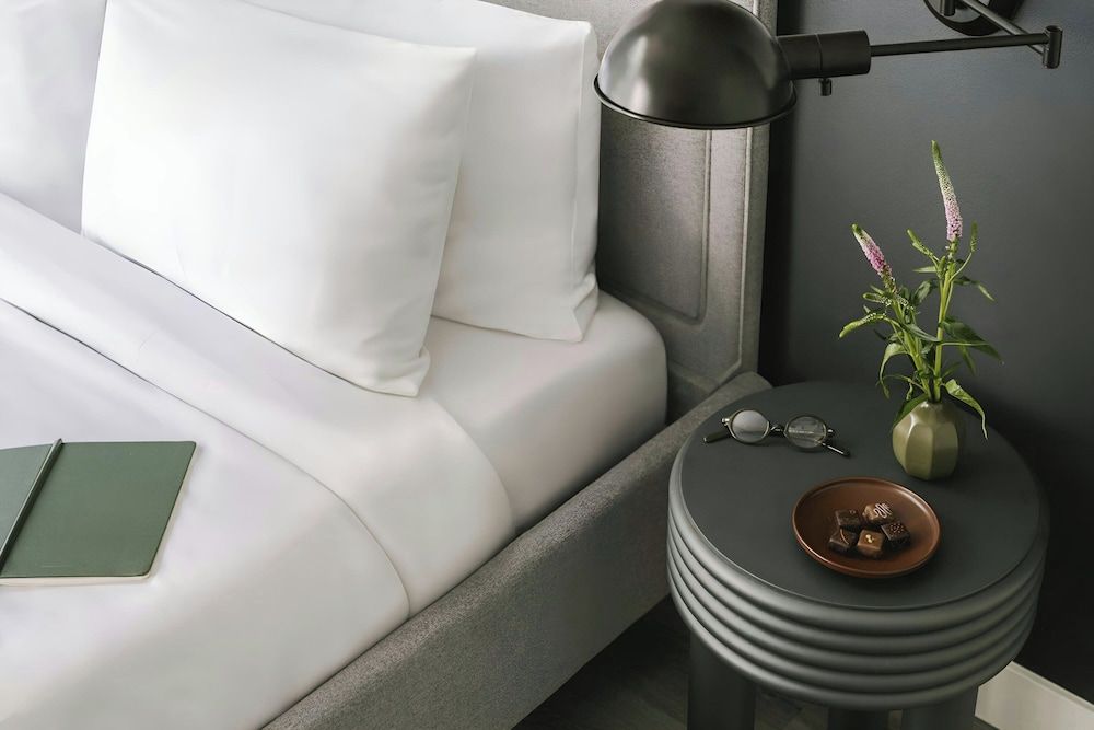 undefined Sonder by Marriott Bonvoy The Plymouth Apartments Loop 10