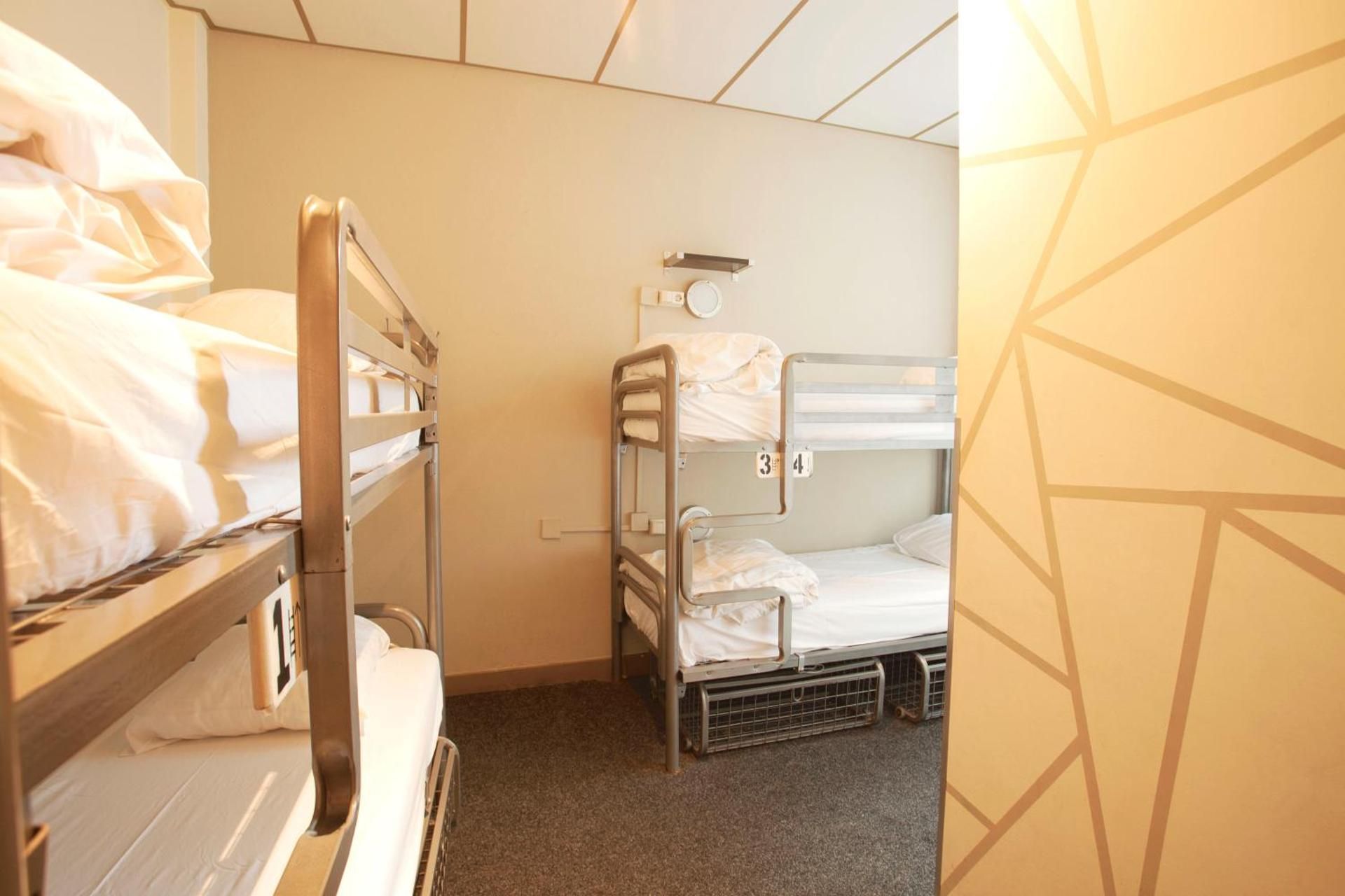 undefined The Flying Pig Uptown Hostel 6