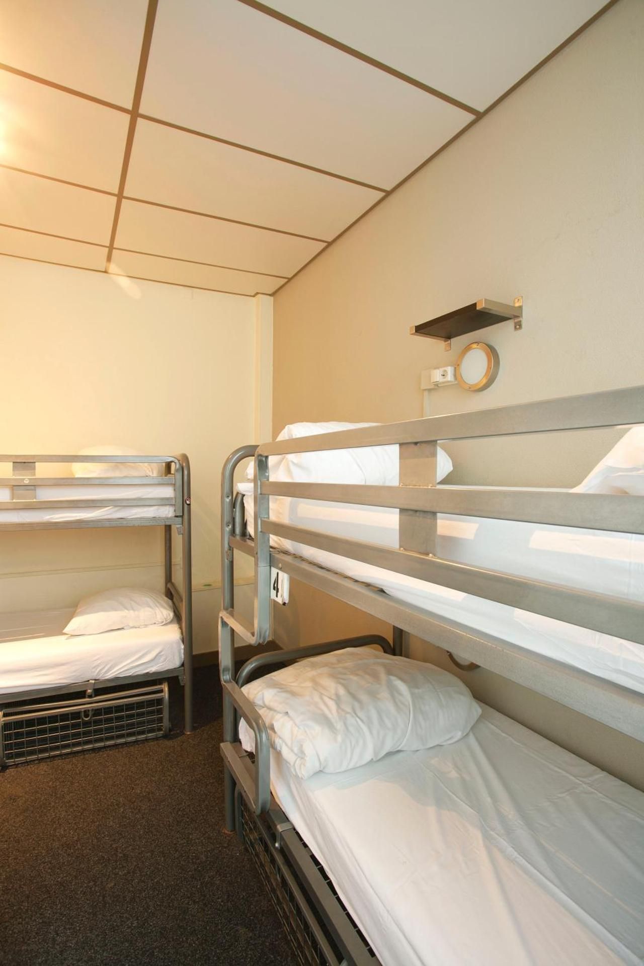 undefined The Flying Pig Uptown Hostel 5