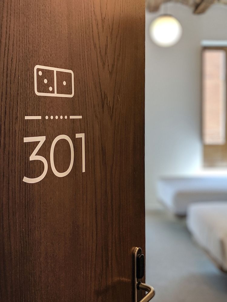 Original Domino House Hotel Twin Room 6