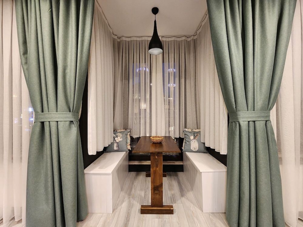 Taksim Landhouse Panoramic Taksim Studio House 10