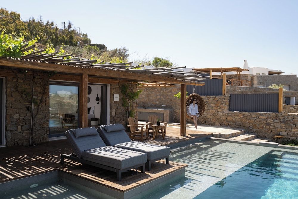 undefined Ikies of Mykonos