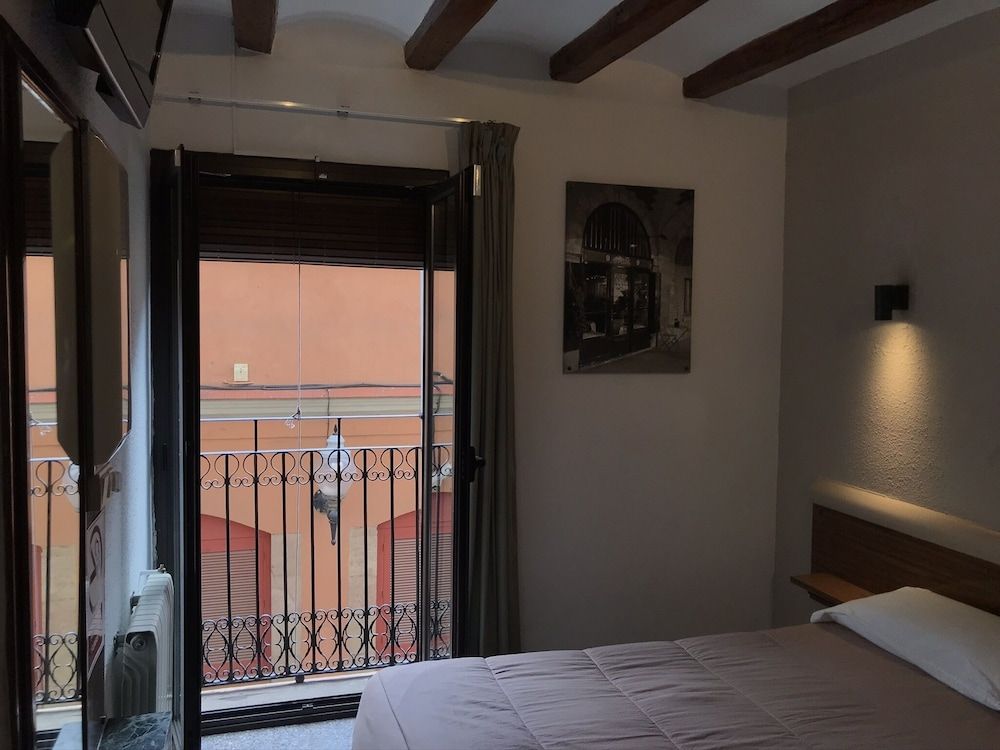 Hostal Radio City Double Room 11