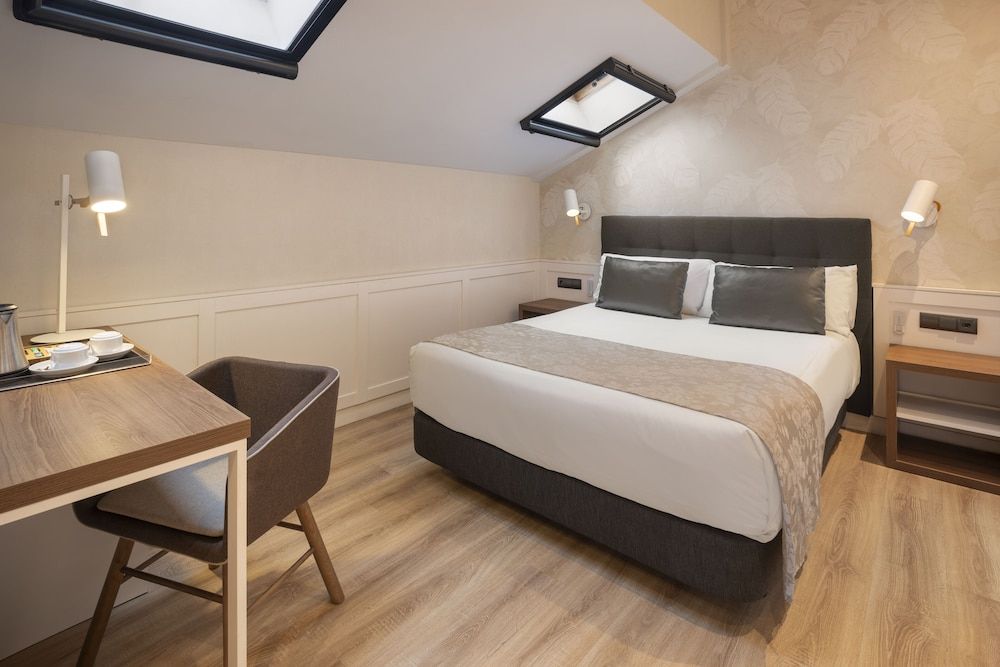 Catalonia Puerta del Sol Double Room 3