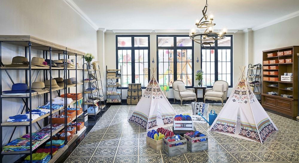 Gift Shop