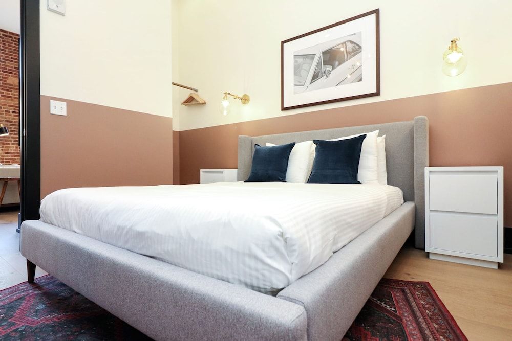 Connecting Six Bed Four Bath Apartment