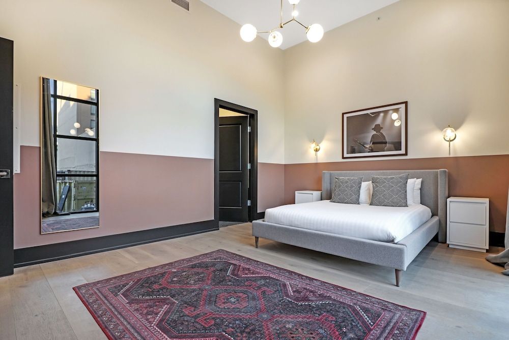 Connecting Five Bed Four Bath Apartment