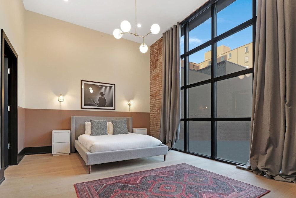 Connecting Five Bed Four Bath Apartment