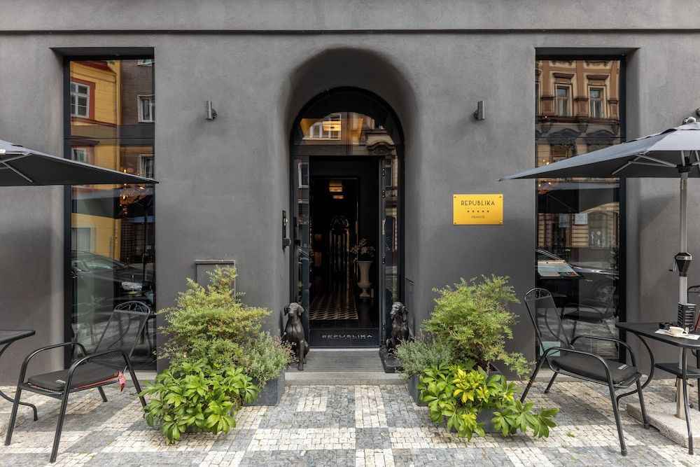 undefined Numa Prague Republika 6