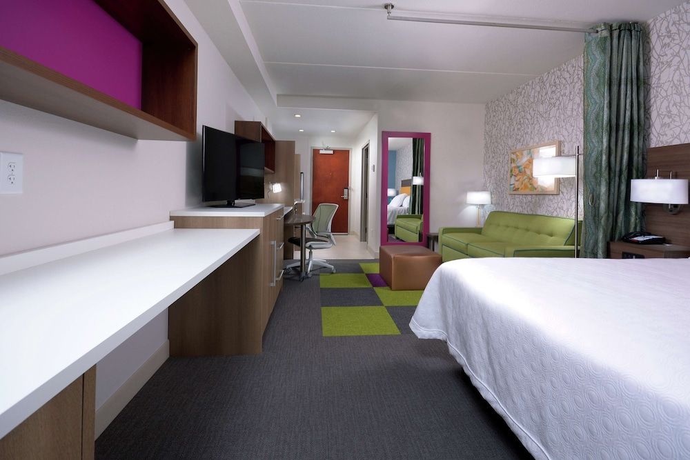 Studio Suite, 1 King Bed, Non Smoking
