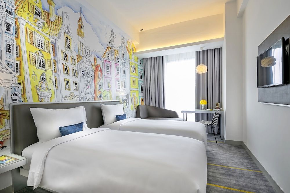 undefined YELLO Hotel Harmoni Jakarta 7