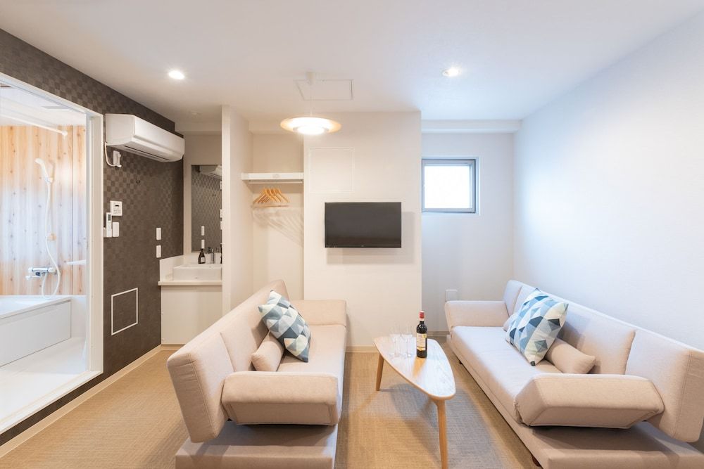 Playsis East Tokyo Superior Double Room with Bathtab 7