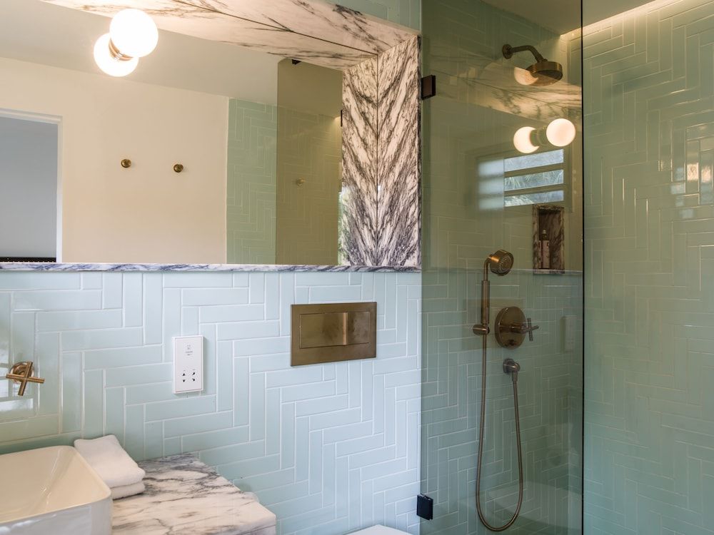 Lepic Villa Hotel Superior Room, 1 Queen Bed, Non Smoking 3