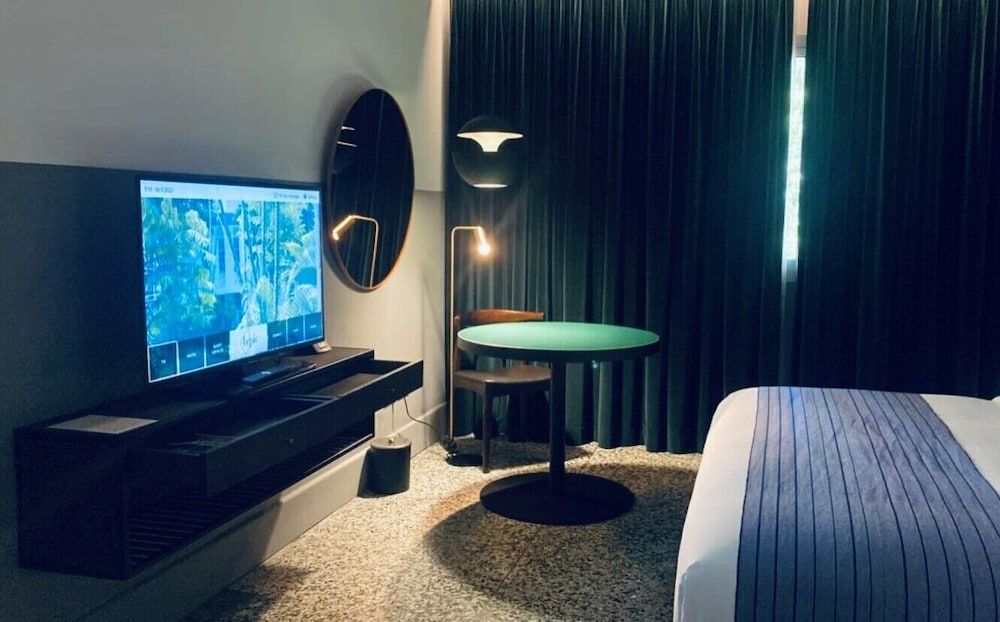 Lepic Villa Hotel Standard Double Room, 1 Queen Bed, Garden View 9