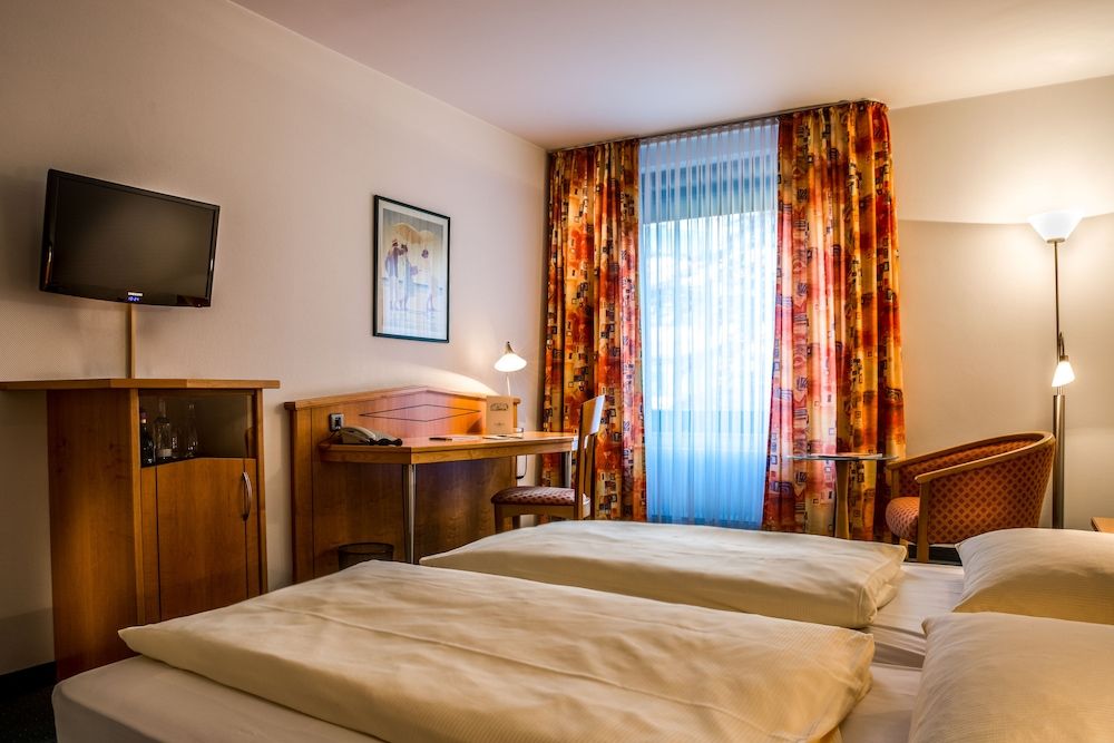 undefined Hotel Panorama Harburg 2