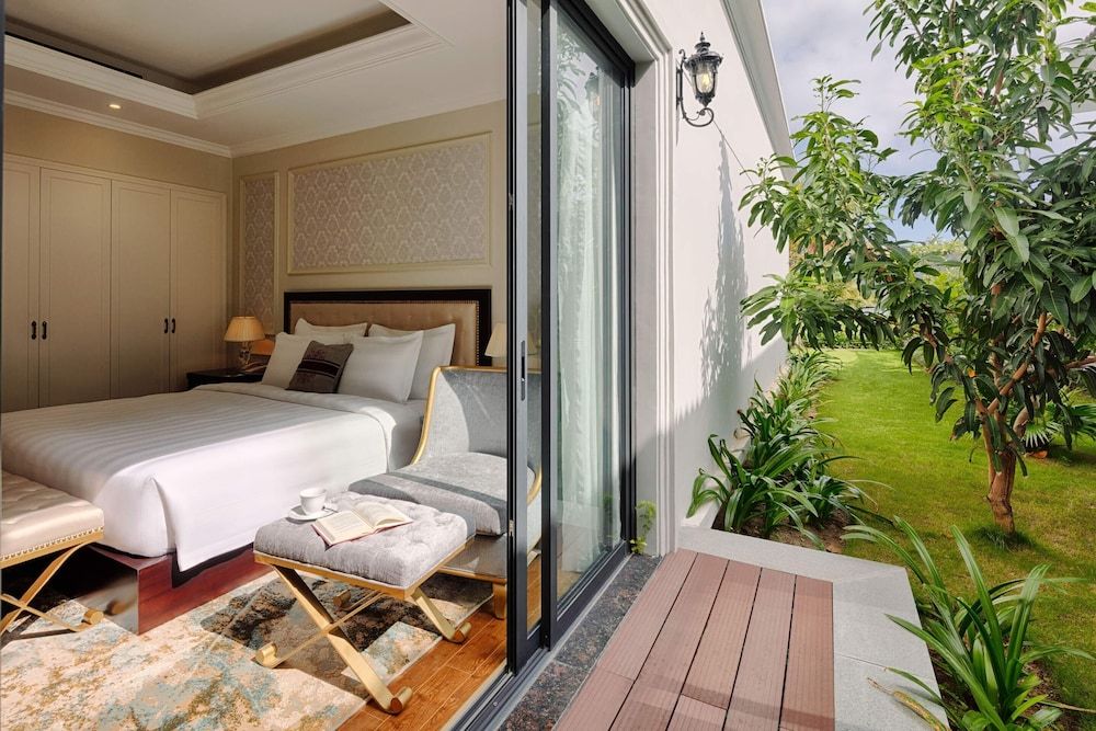Villa, 2 Bedrooms, Pool View - VinWonders Access
