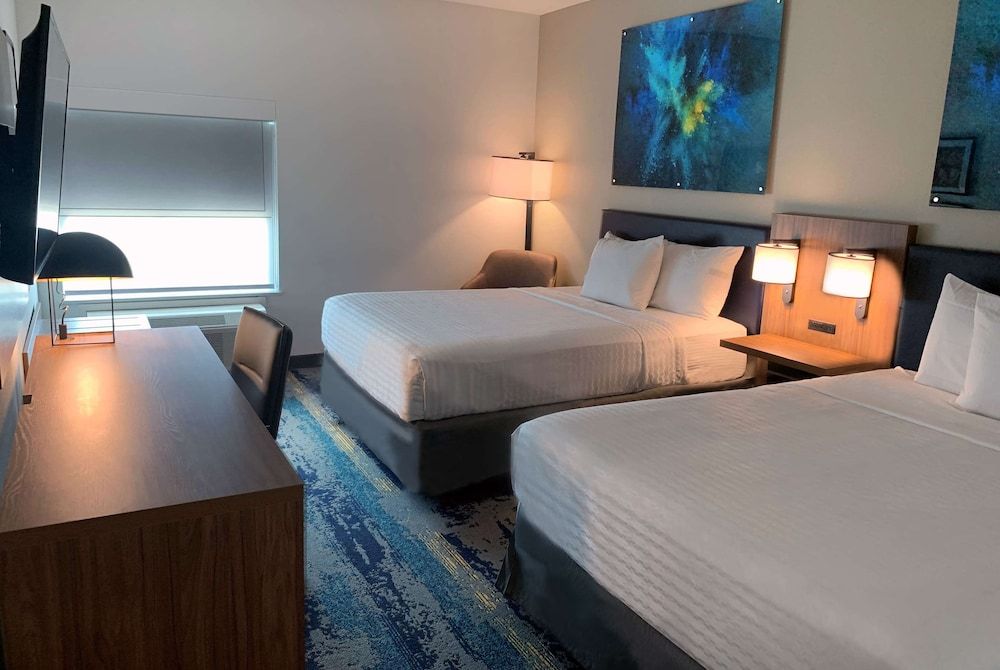 Room, 2 Queen Beds, Accessible, Non Smoking (Mobility Bathtub w/Grab Bars)